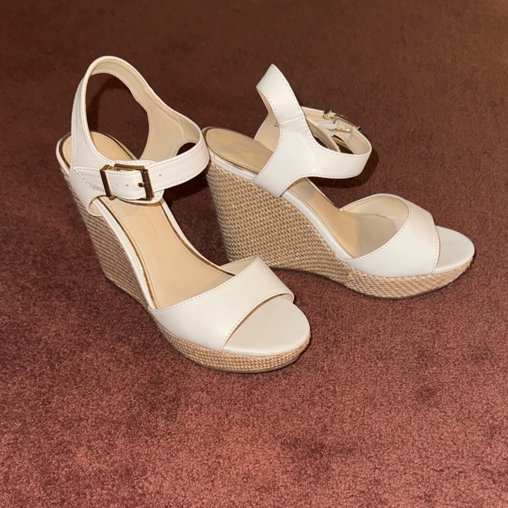 Jessica Simpson Cream Wedge Sandals